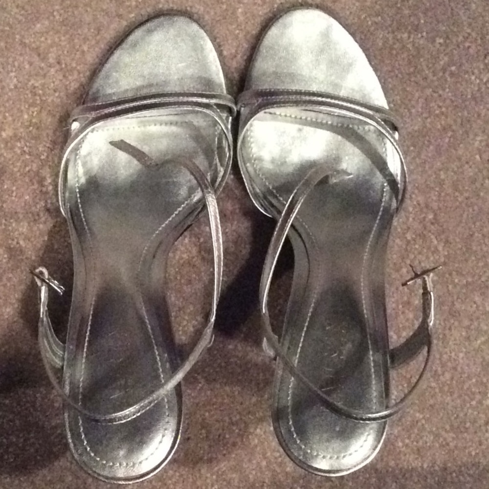 Ralph Lauren silver metallic shoes sandals heels open toe, 9m